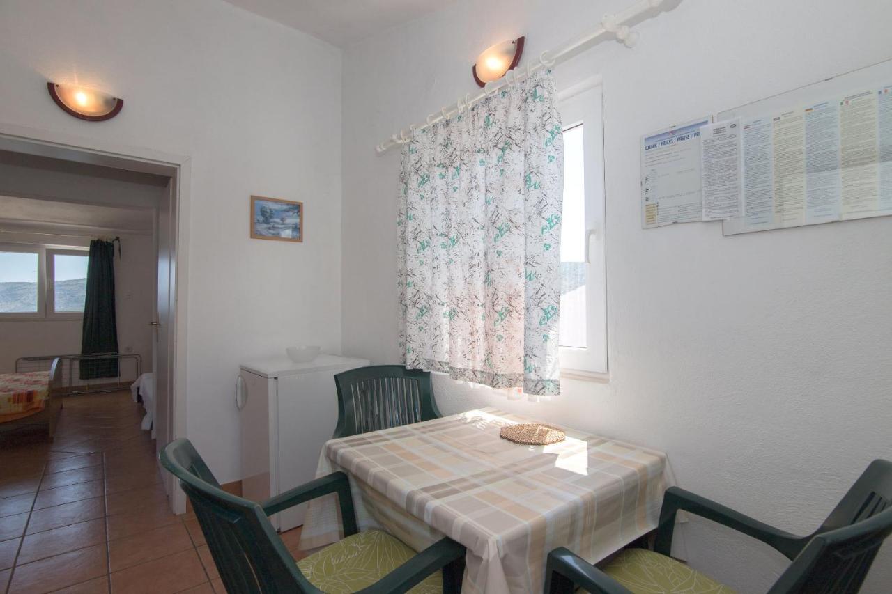 מרינה Apartments Bj חדר תמונה