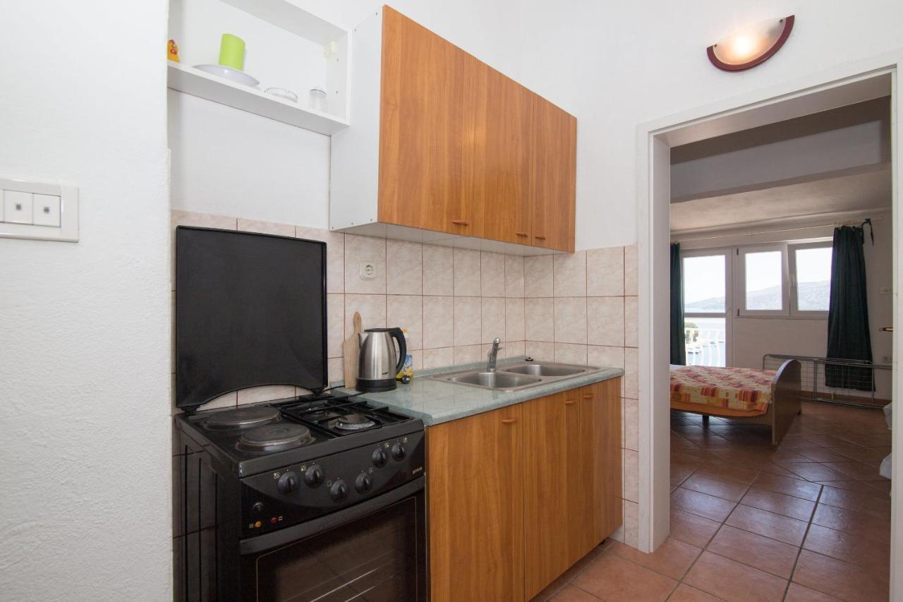 מרינה Apartments Bj חדר תמונה
